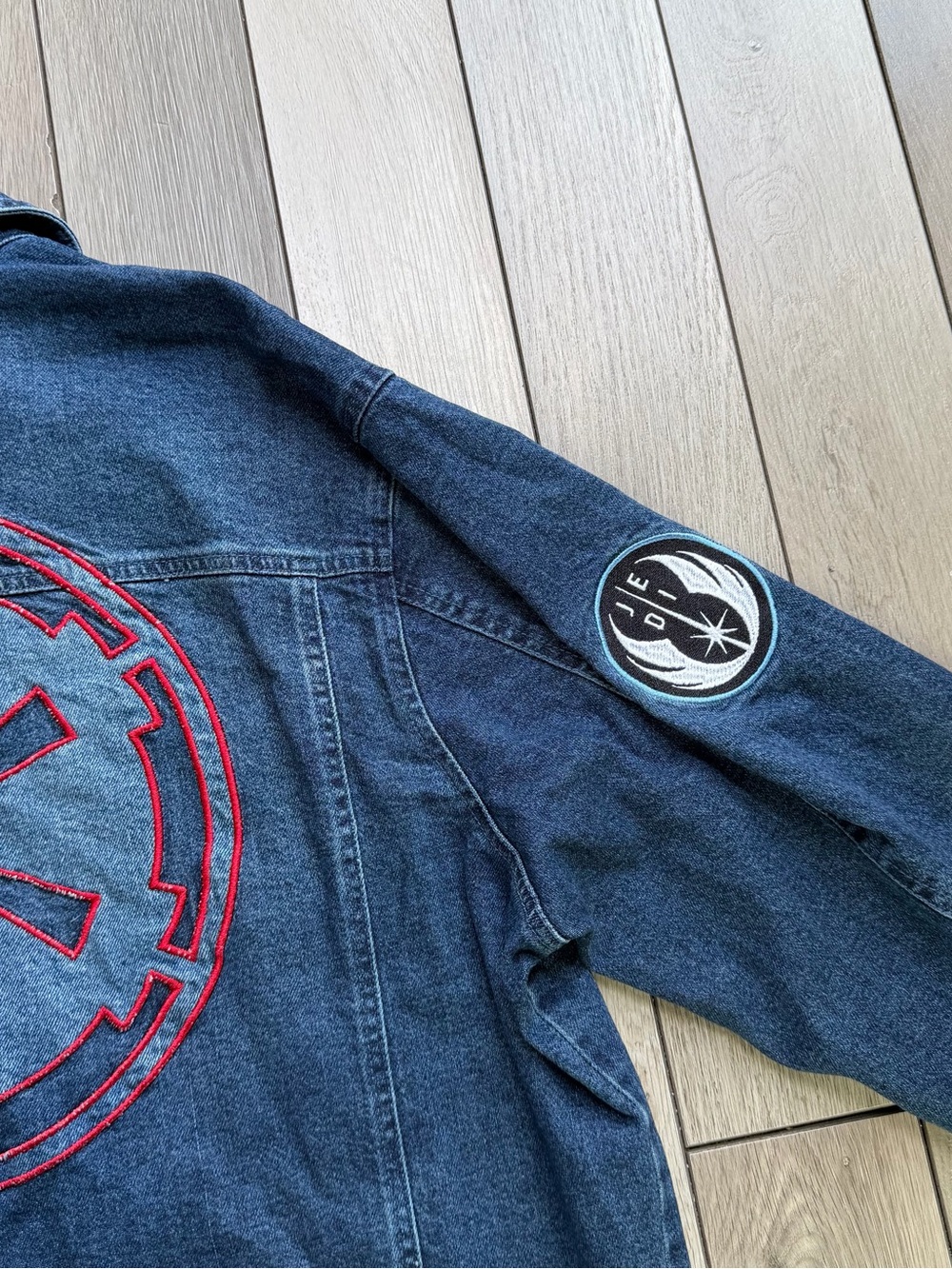 Our Universe Star Wars Ahsoka Dark & Light Side Patches Denim Jacket - Picture 6 of 10